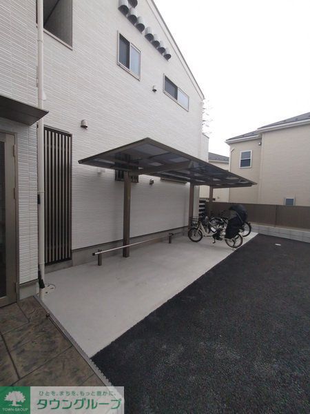 駐車場　駐車場