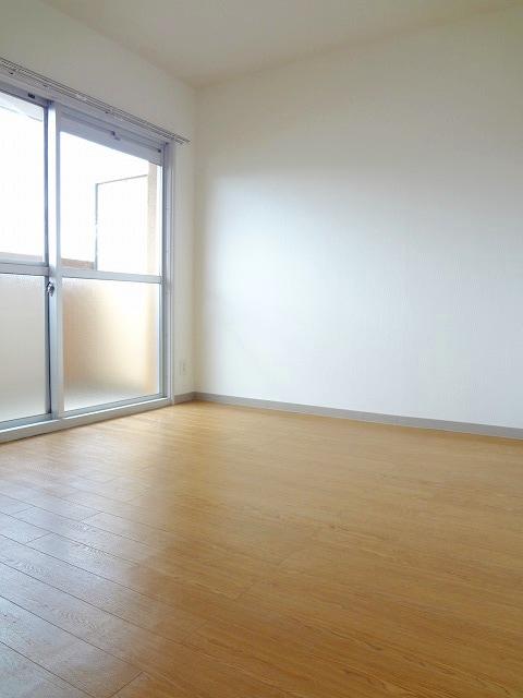 その他部屋・スペース　こちらのお部屋にもベランダあります★