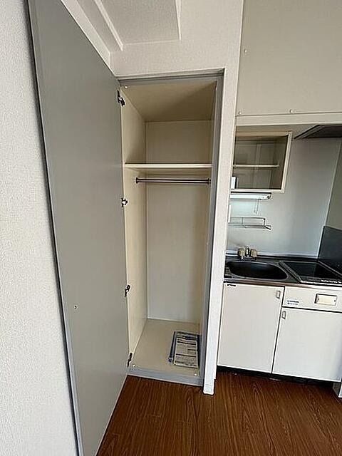 収納　（別タイプ参考写真）藤和シティスクエア練馬　練馬区練馬３