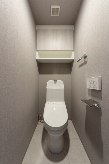 トイレ　※写真は同タイプ住戸です。