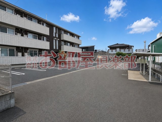 駐車場　駐車スペースもあります