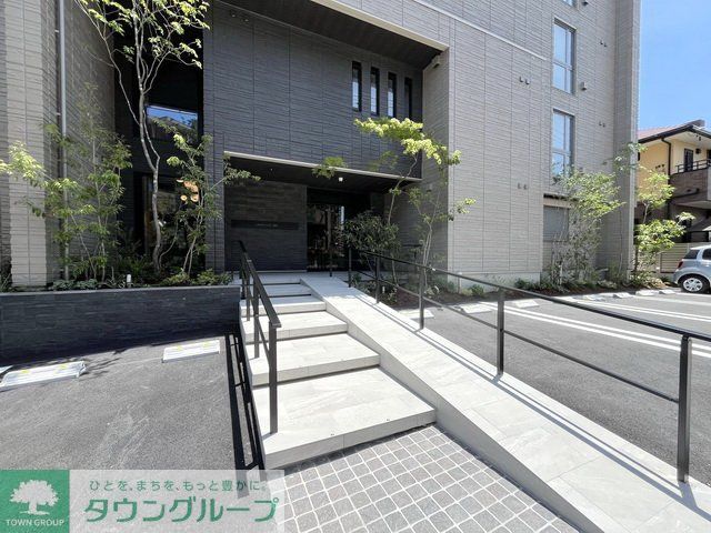 エントランス　庭
