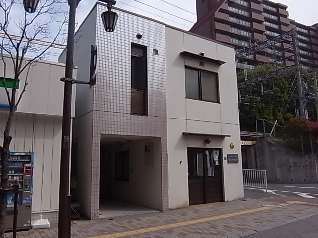 警察署・交番　東灘警察署 阪急御影駅前交番（警察署・交番）まで617m