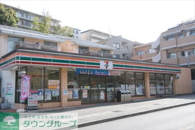 コンビニ　セブンイレブン川崎栗谷3丁目店（コンビニ）まで70m