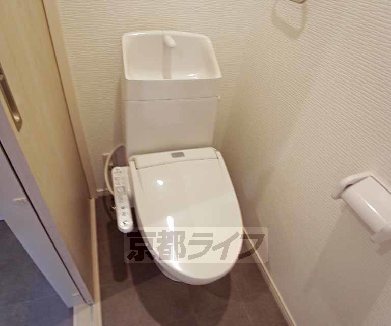 トイレ　きれいなトイレです