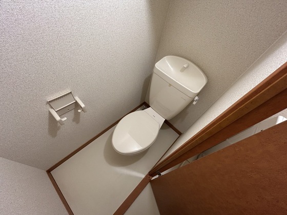 トイレ　※別部屋の写真です