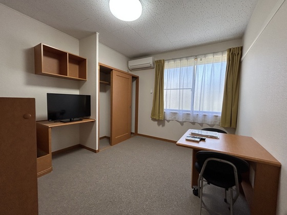 居室・リビング　※別部屋の写真です