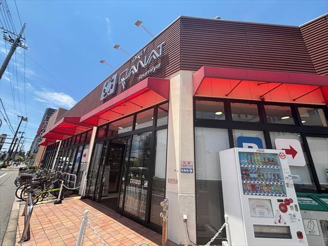 スーパー　デイリーカナートイズミヤ豊新店（スーパー）まで246m