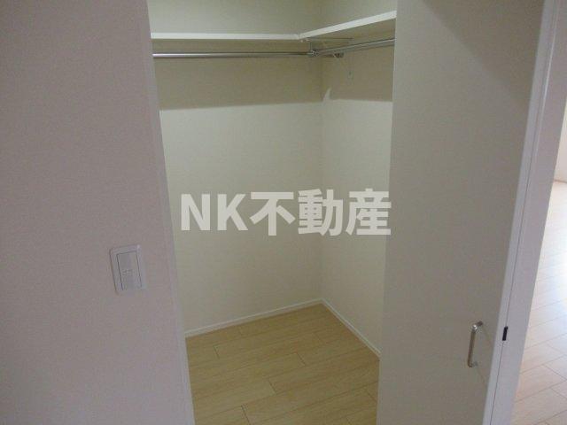 収納　ウォークインクローゼットです