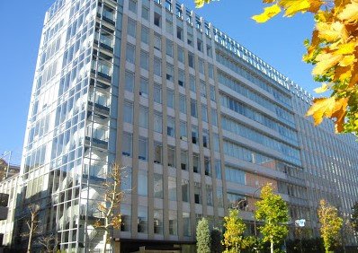 中学校　広尾学園中学校・高等学校（中学校）まで723m
