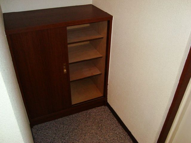 玄関　下駄箱