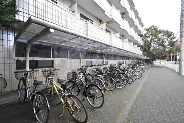 その他共有部分　★屋根付駐輪場★（空き状況・使用料等詳細はご確認下さい）
