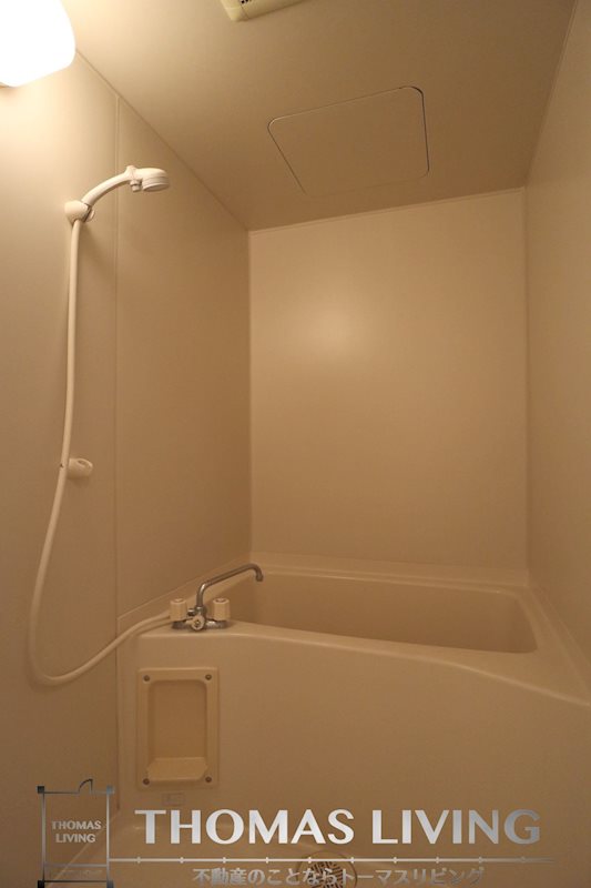 バス・シャワールーム　同じ物件の別のお部屋です。