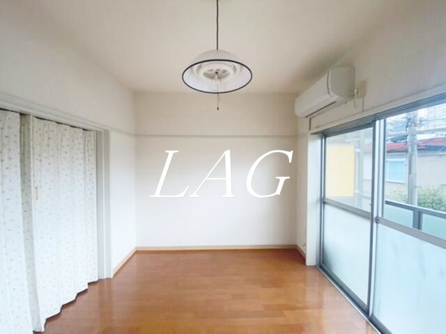居室・リビング　洋室のお部屋です。