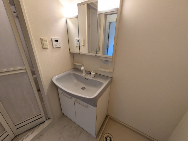 洗面設備　同タイプの他のお部屋
