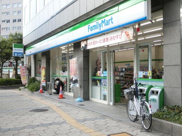 コンビニ　ファミリーマート谷九駅前店（コンビニ）まで355m