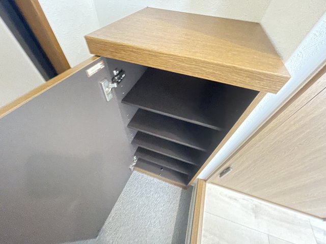 収納　シューズBOXです
