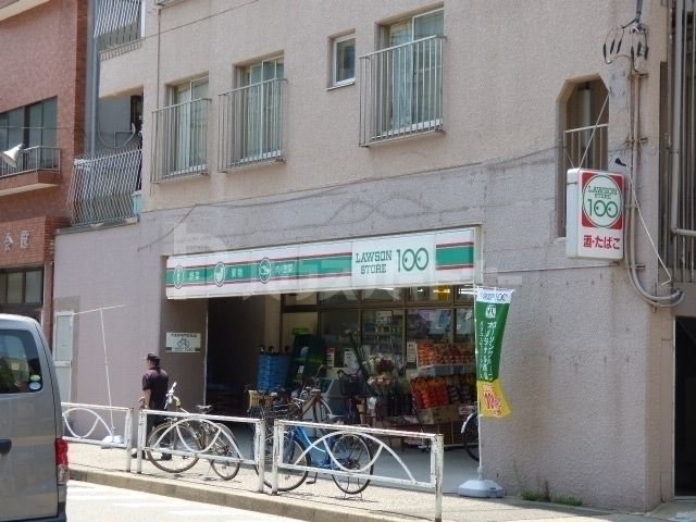 コンビニ　ローソンストア100東駒形2丁目店（コンビニ）まで650m