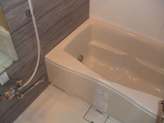バス・シャワールーム　★追焚機能付お風呂★