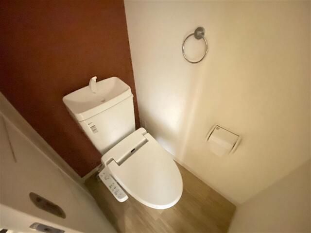 トイレ　落ち着いたトイレです