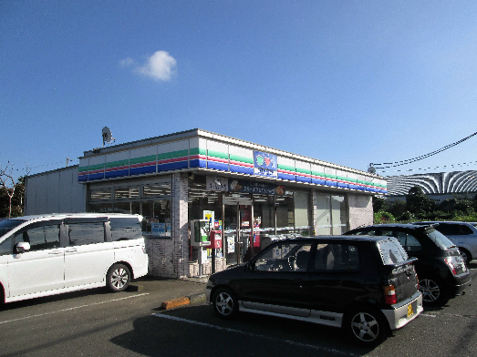 コンビニ　スリーエフ 藤沢宮原店（コンビニ）まで373m