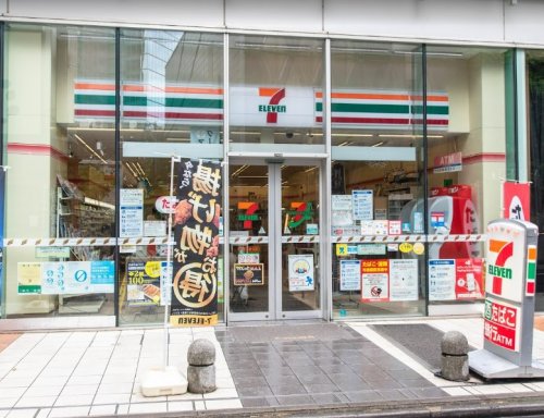 コンビニ　セブンイレブン 六本木駅北店（コンビニ）まで847m