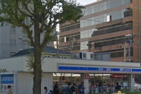 コンビニ　ローソン比恵町店（コンビニ）まで152m