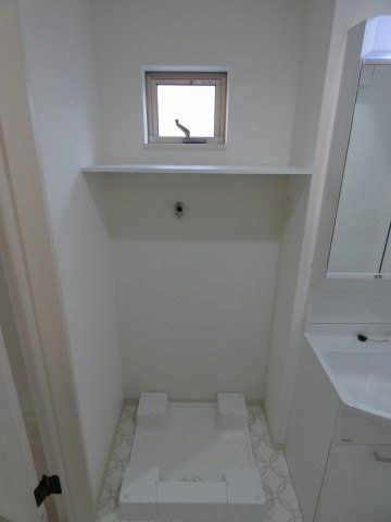 その他　室内洗濯機置き場です。