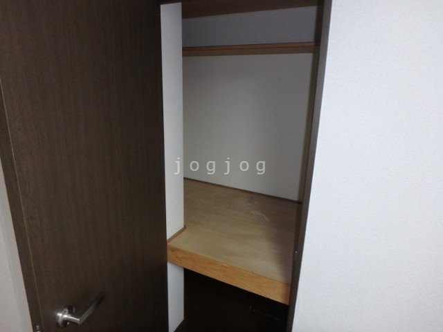 収納　下の階には収納もあります。