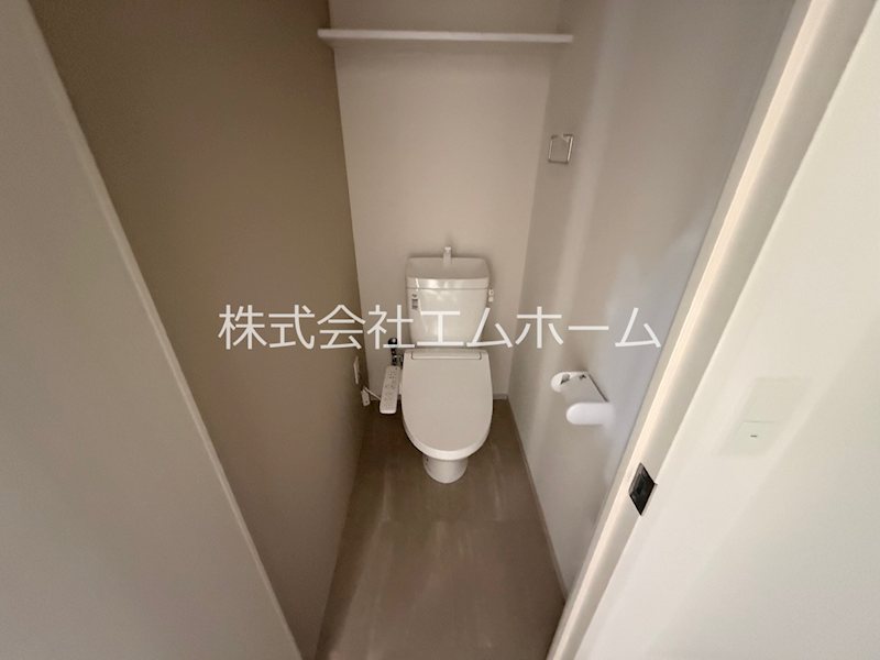 トイレ　温水洗浄暖房便座付トイレ