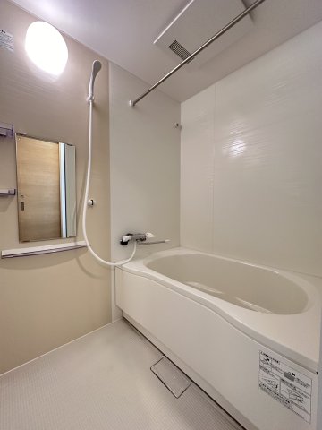 バス・シャワールーム　※写真別部屋使用