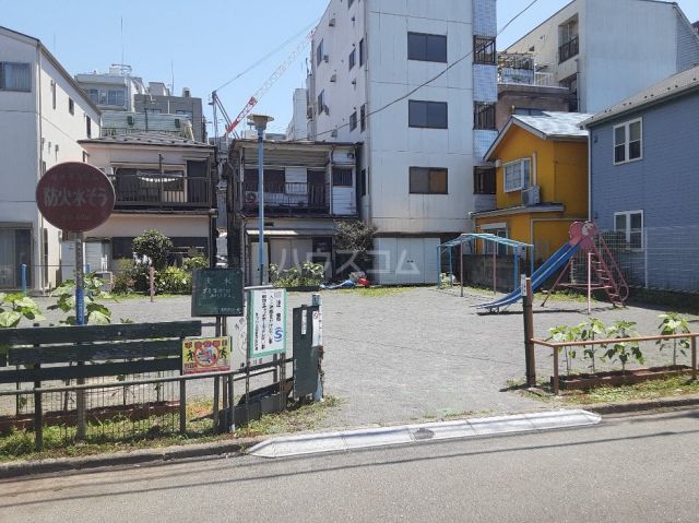 公園　反町子供の遊び場（公園）まで600m