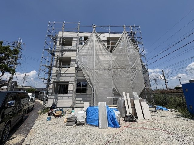 建物外観　建築中