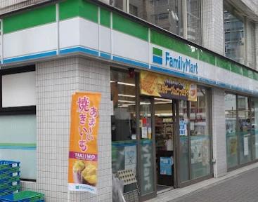 コンビニ　ファミリーマート 千代田小川町店（コンビニ）まで356m