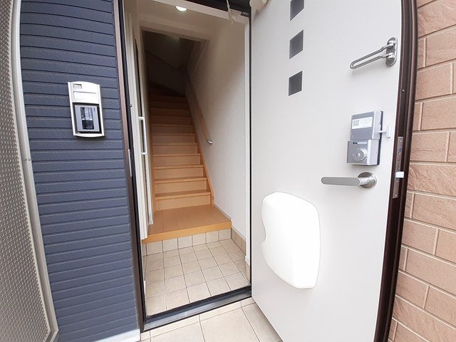 玄関　落ち着いた玄関です