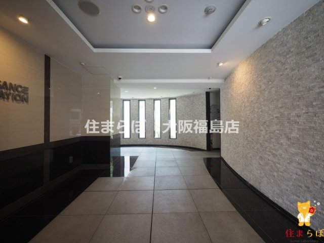 エントランス　共用部の印象も大切に