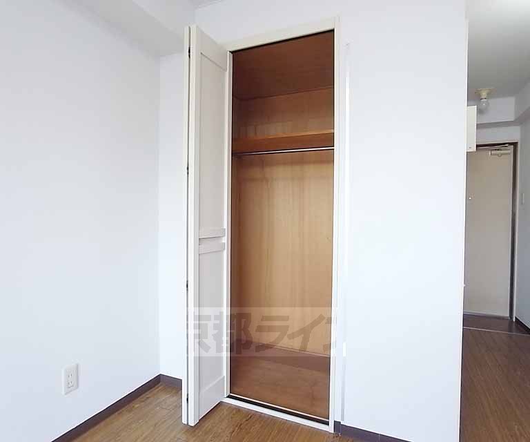 収納　縦長の収納です