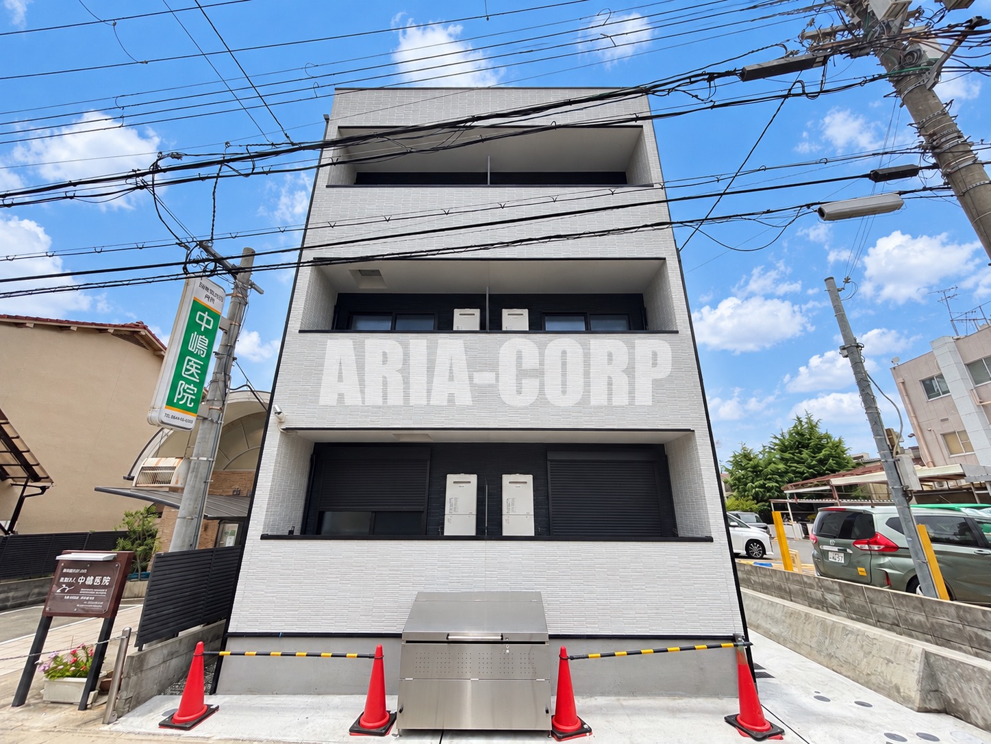 建物外観　新築なので輝かしい外観！