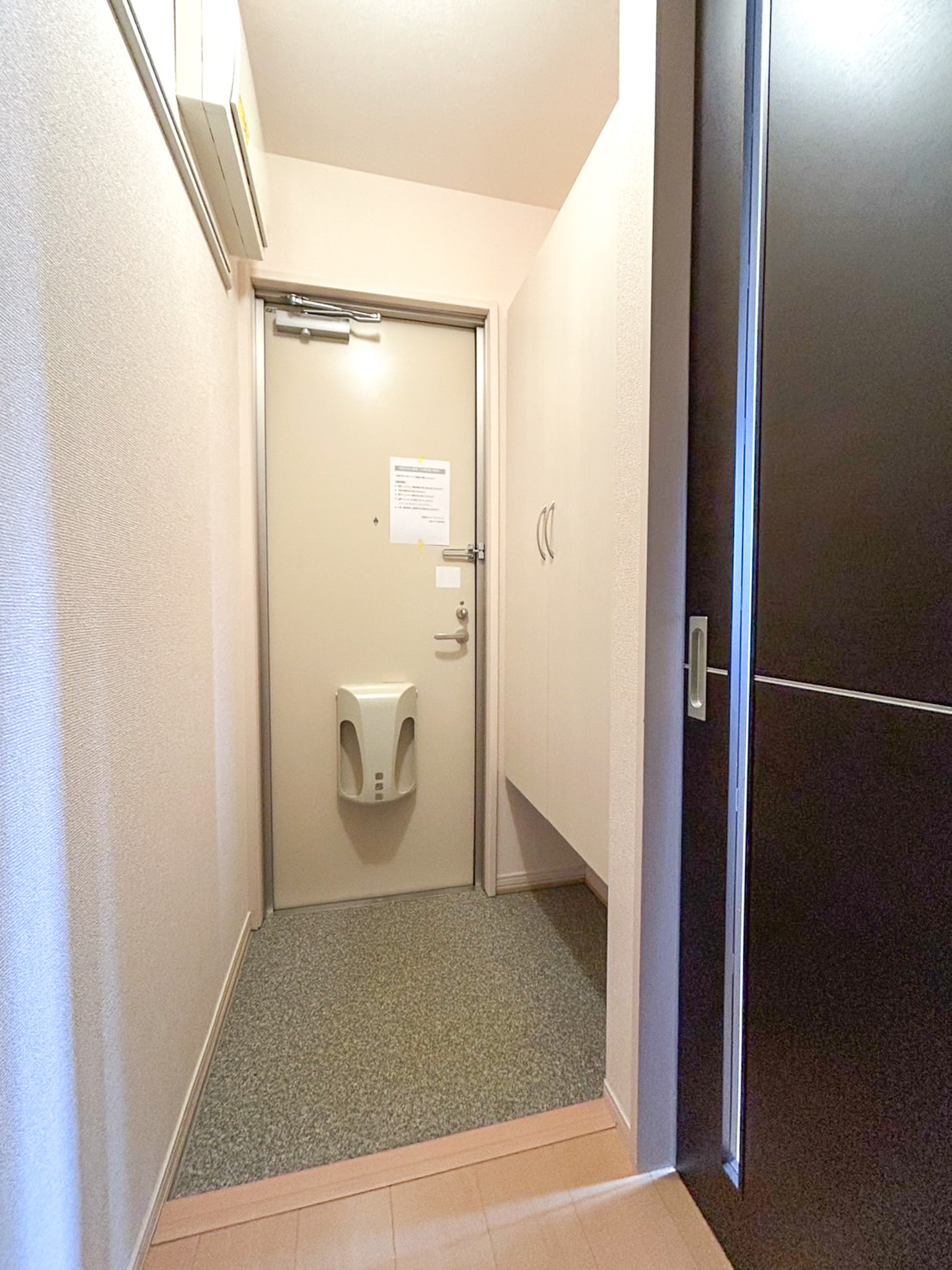 玄関　※現地反転