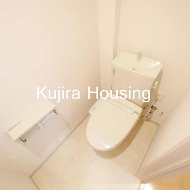 トイレ　温水洗浄便座です★