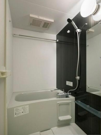 バス・シャワールーム　※別部屋の参考写真です。