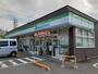 コンビニ　ファミリーマート金沢富岡店（コンビニ）まで758m