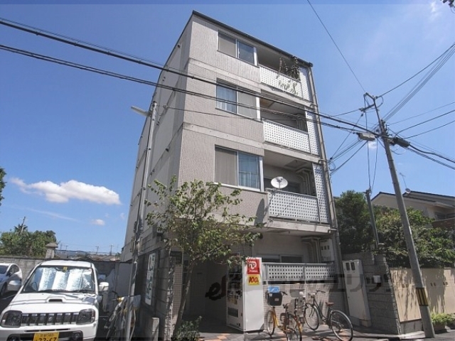 グリーンヒル鞍馬口の外観写真