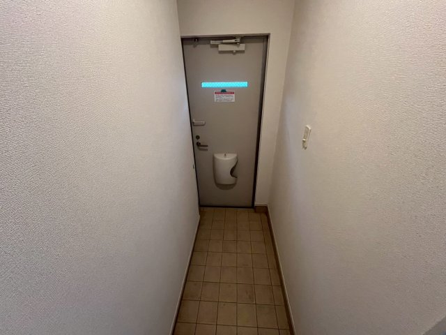クレメント神陵台の玄関写真