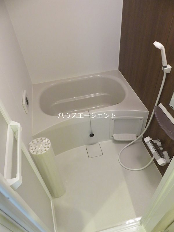 バス・シャワールーム　バス・トイレ別です※参考画像