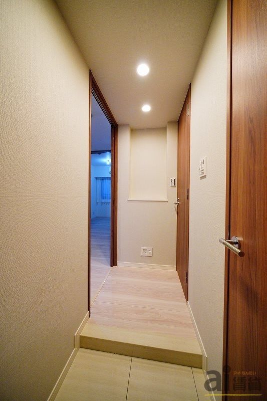 西武多摩湖線 一橋学園駅 徒歩2分 6階建 築7年の玄関写真