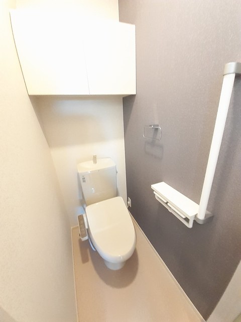 ＪＲ宇部線 丸尾駅 徒歩12分 2階建 築3年のトイレ写真
