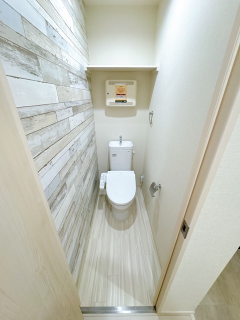 阪急千里線 千里山駅 徒歩7分 3階建 築3年のトイレ写真