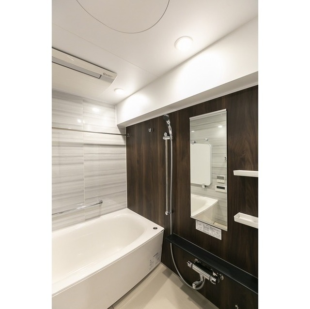 バス・シャワールーム　バス