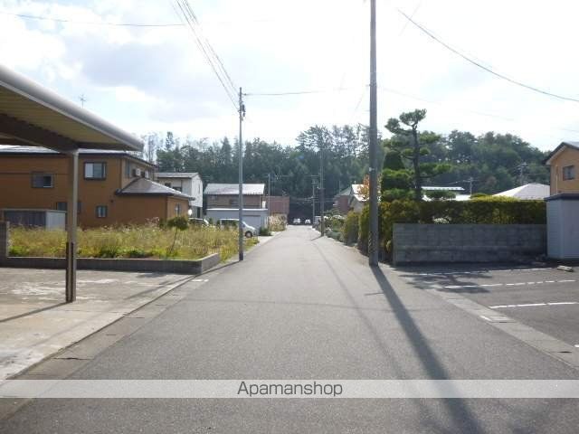 その他　前面道路（その他）まで0m